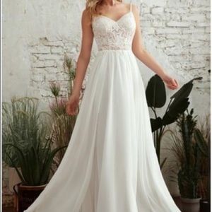 NWT from jjhouse brand new special occasion dress size 2 never worn!